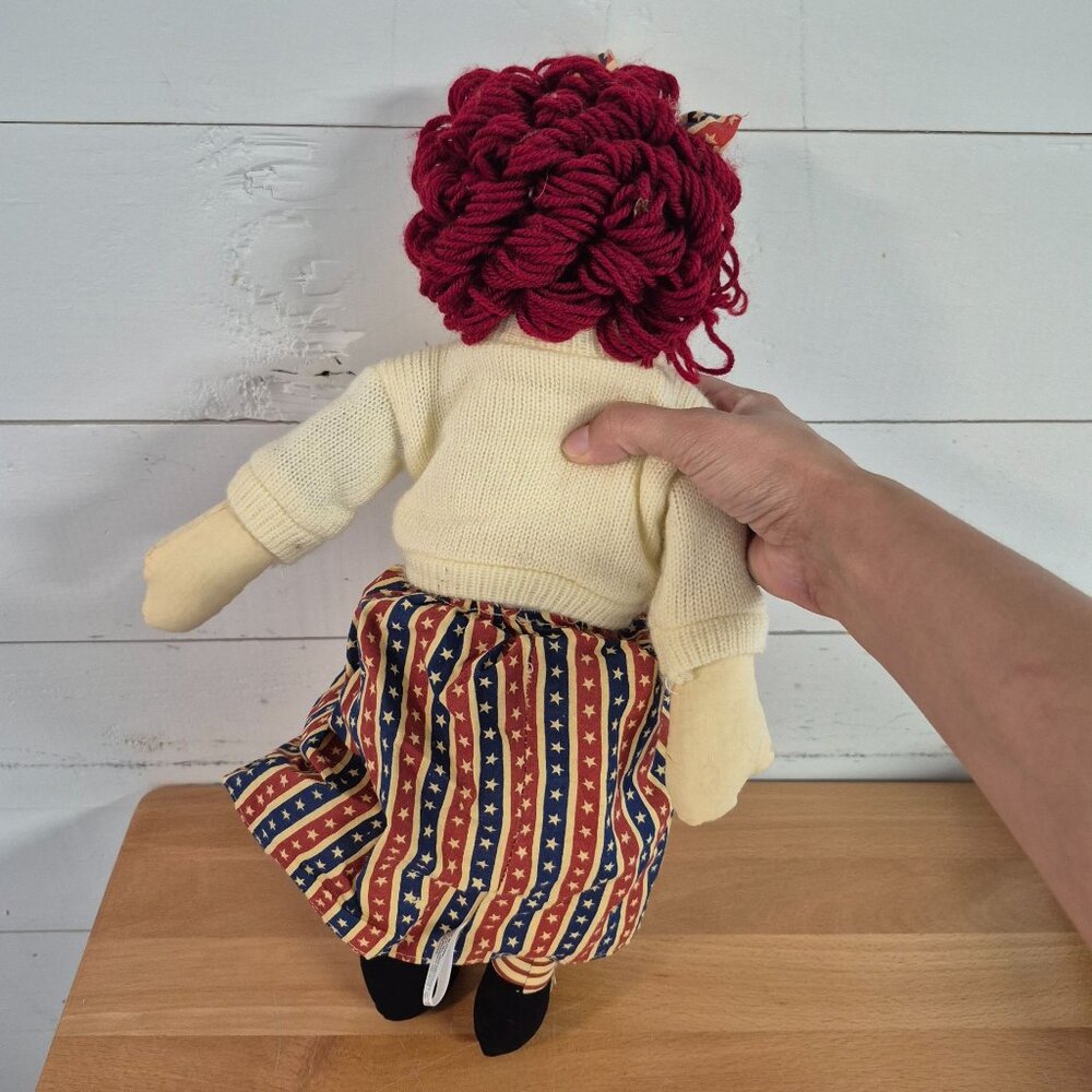 Vintage Raggedy Ann Sitting Doll With Patriotic Outfit Red Yarn Hair Doll 18" - Picture 4 of 6